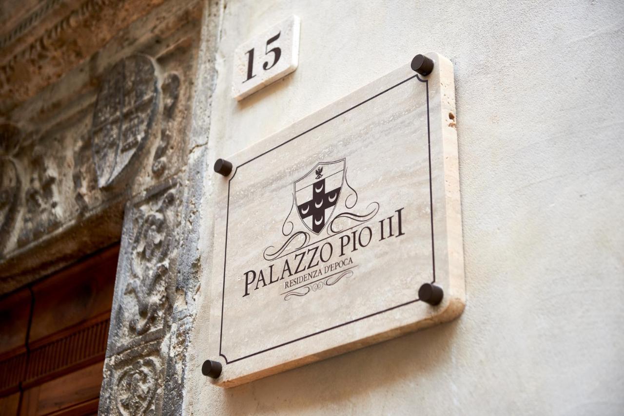 Bed and Breakfast Palazzo Pio III - Residenza D'Epoca Sarteano Exterior foto