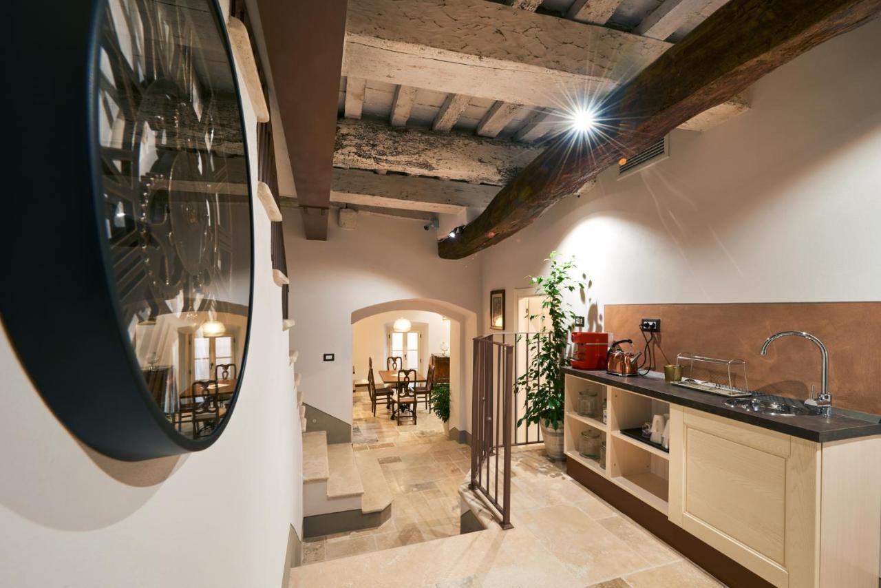 Bed and Breakfast Palazzo Pio III - Residenza D'Epoca Sarteano Exterior foto