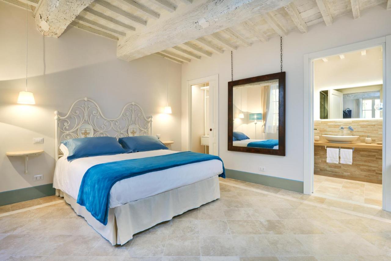 Bed and Breakfast Palazzo Pio III - Residenza D'Epoca Sarteano Exterior foto