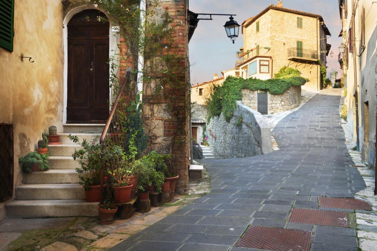 Bed and Breakfast Palazzo Pio III - Residenza D'Epoca Sarteano Exterior foto