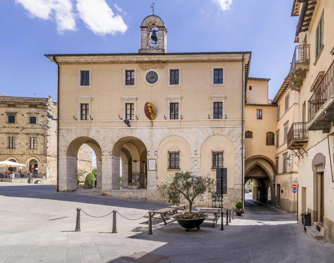 Bed and Breakfast Palazzo Pio III - Residenza D'Epoca Sarteano Exterior foto