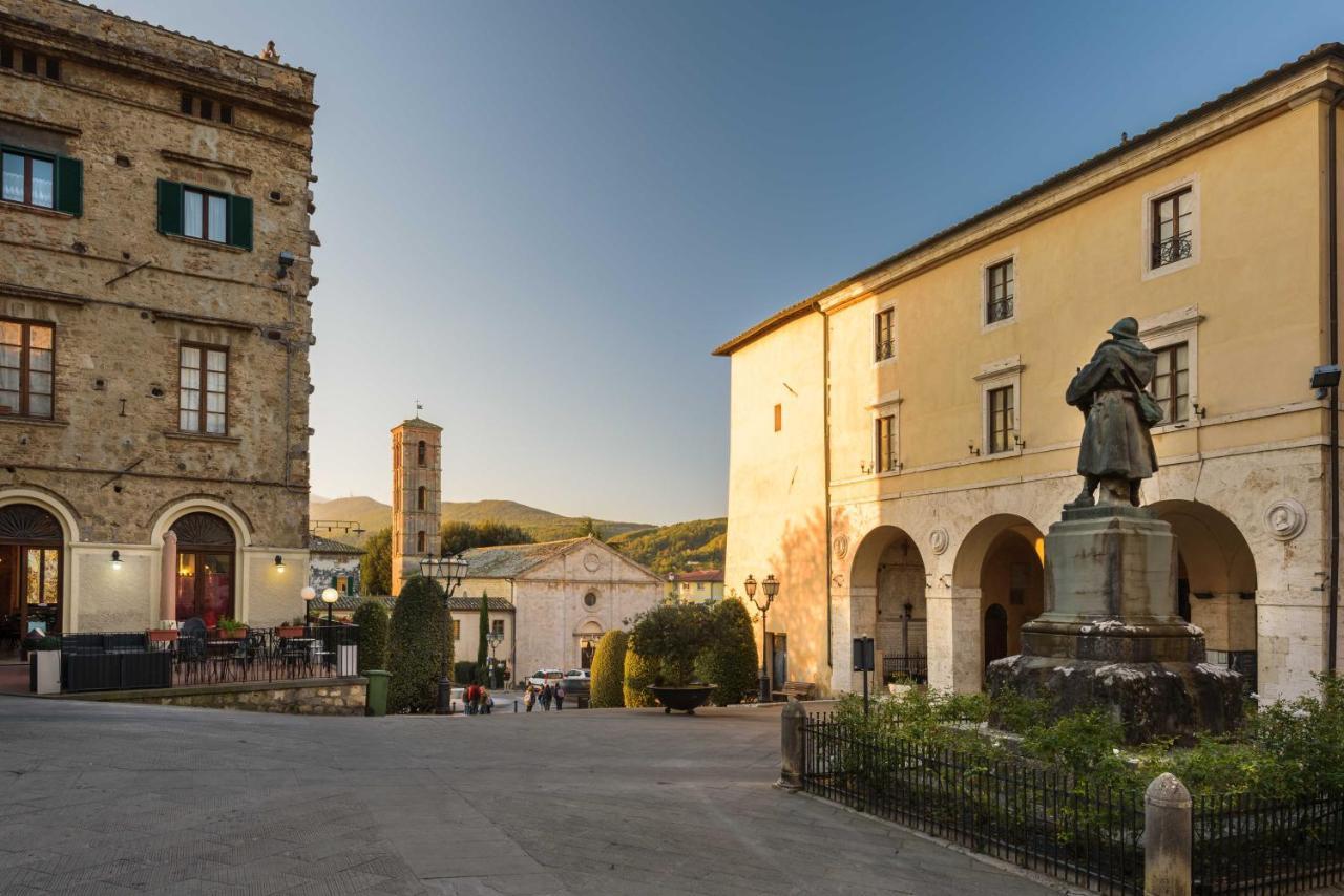 Bed and Breakfast Palazzo Pio III - Residenza D'Epoca Sarteano Exterior foto